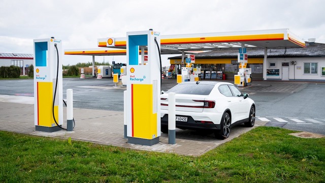 ABB apoyará las ambiciones globales de Shell de carga de vehículos eléctricos