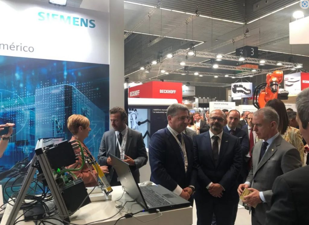 Siemens revoluciona en la BIEMH 2022 el negocio de la máquina-herramienta con SINUMERIK ONE