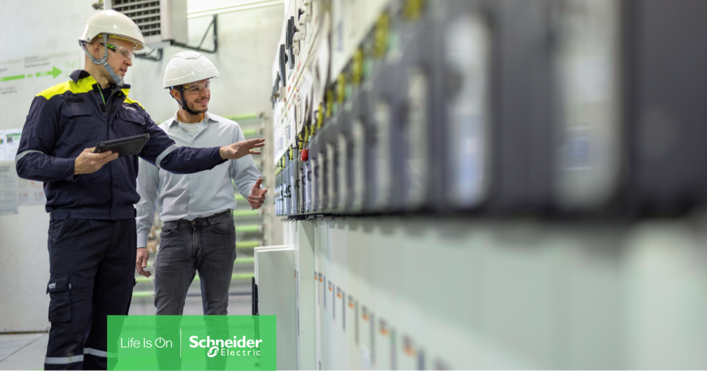 Schneider Electric mejora la resiliencia empresarial de sus clientes industriales con EcoStruxure™ Service Plan para variadores de velocidad