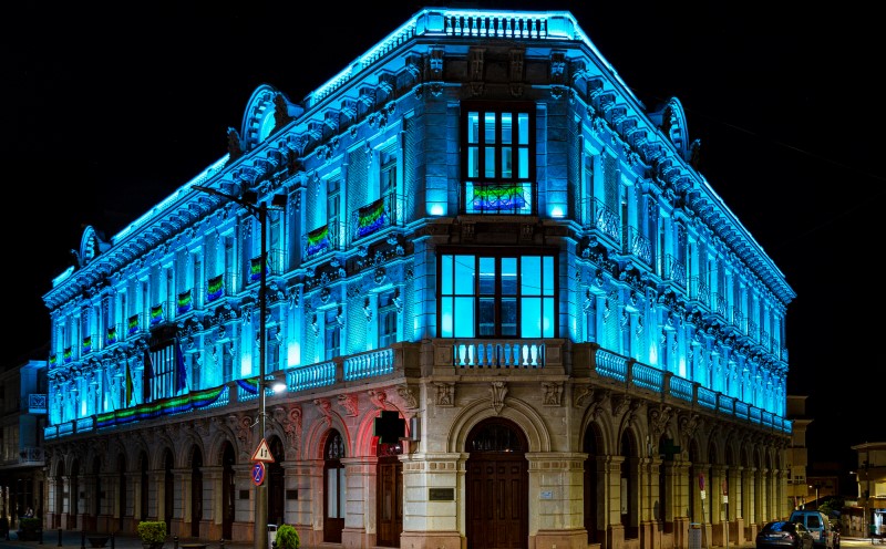 El Ayuntamiento de La Unión da luz a su fachada con Prilux y su última tecnología en iluminación