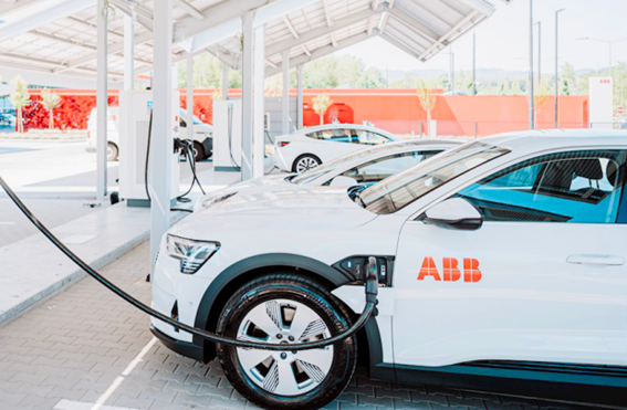 Los niños están al mando del futuro de los vehículos eléctricos, según un estudio global de ABB E-Mobility