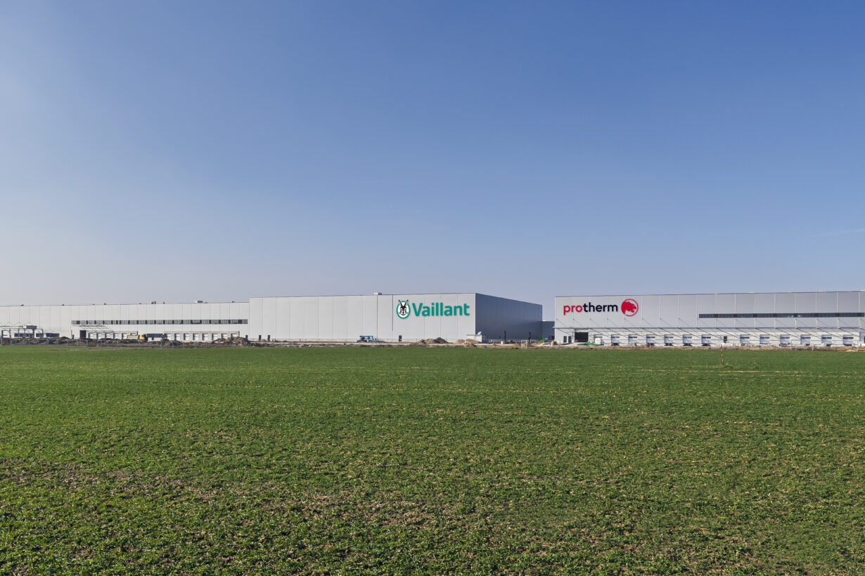 El grupo Vaillant Saunier Duval inaugura una nueva planta de producción de bombas de calor