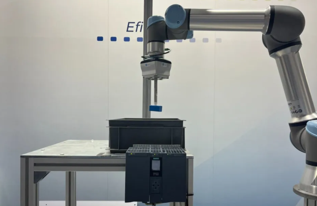 Siemens presenta su tecnología de picking con Inteligencia Artificial en el Advanced Factories