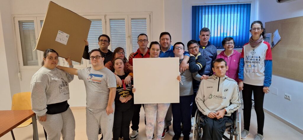 GES dona 10.000€ en material eléctrico a la Asociación Síndrome de Down Jaén y provincia