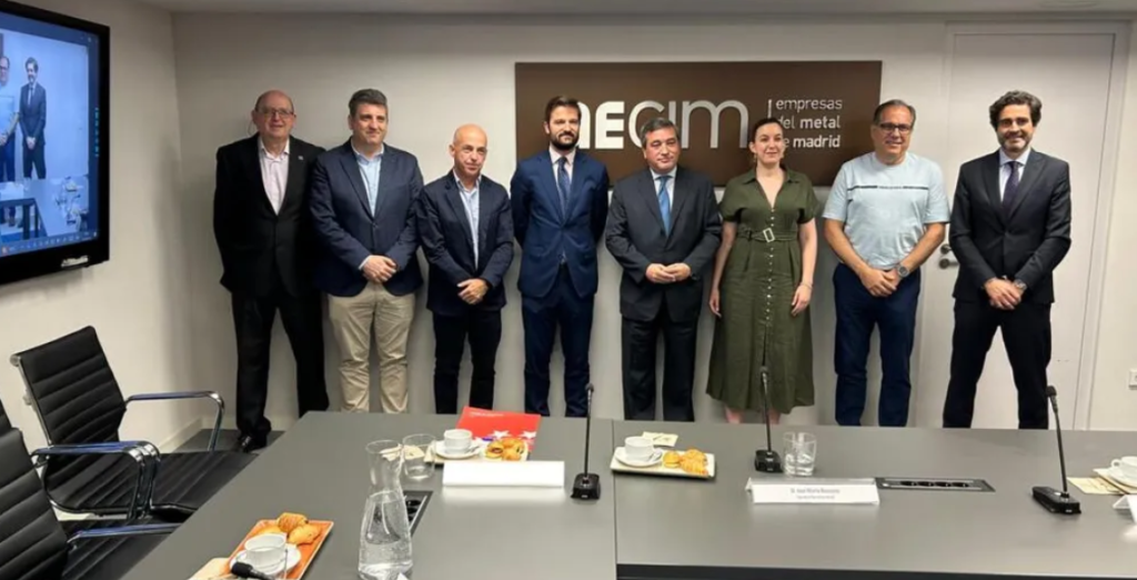 Siemens se alía con AECIM, el IES Antonio Machado y el IES Luis Vives para atraer talento a la industria madrileña del mecanizado