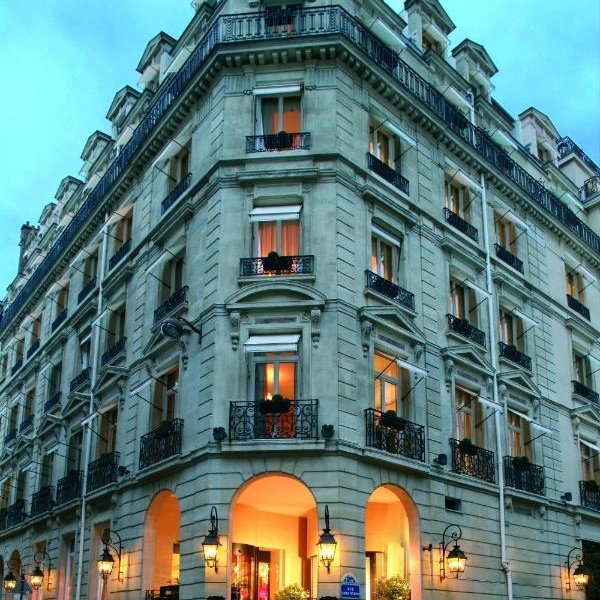 Hotel Balzac de Paris, tecnología de vanguardia al servicio de la elegancia y la sofisticación