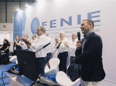 Pemsa participó en el Concurso de Jóvenes Instaladores de FENIE en la feria Matelec 2024